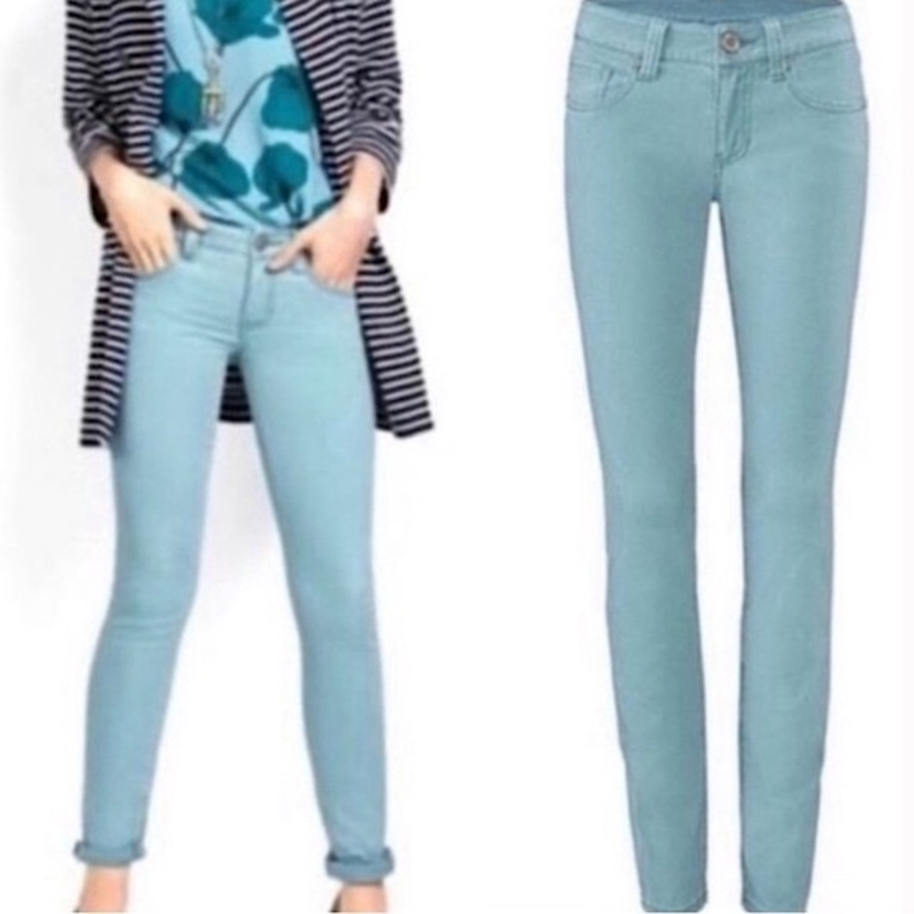 CAbi Tidal Curvy Skinny Jean